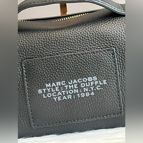 💰SOLD - Marc Jacobs The Leather Duffle Bag - Picture 8 of 16